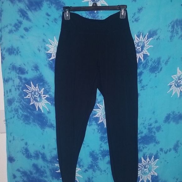 Lululemon Align Joggers - Picture 4 of 7